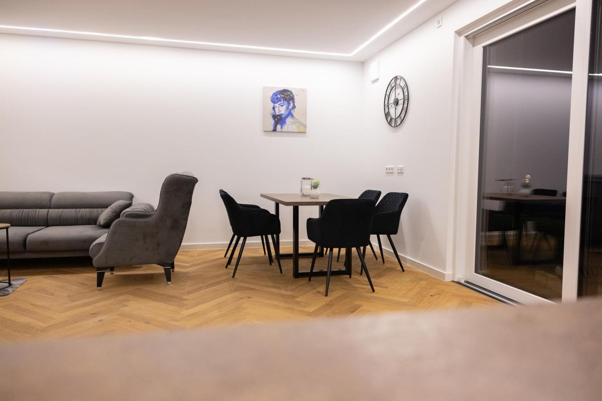 Neubau Apartment Mit Kamin Und Terrasse In Premium Lage Parkplatz Inklusive Bielefeld Zewnętrze zdjęcie
